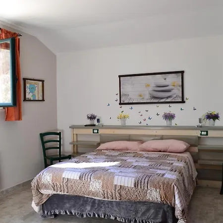 Costa Del Gallo Bed and breakfast