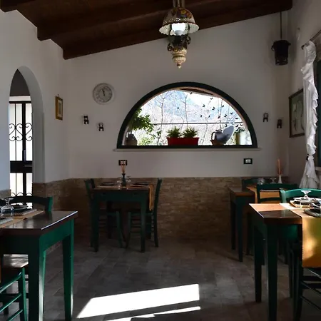 Costa Del Gallo Bed and breakfast Pacentro