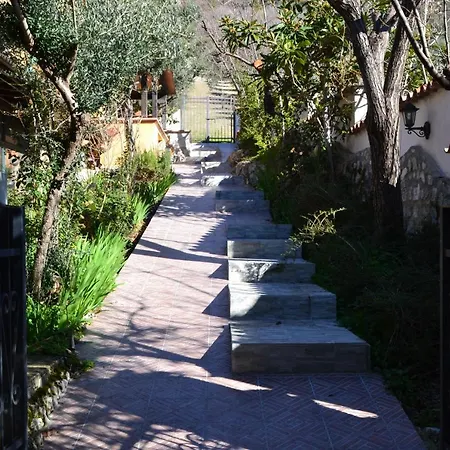 Costa Del Gallo Bed and breakfast