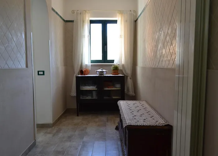 Costa Del Gallo Oda ve Kahvaltı Pacentro