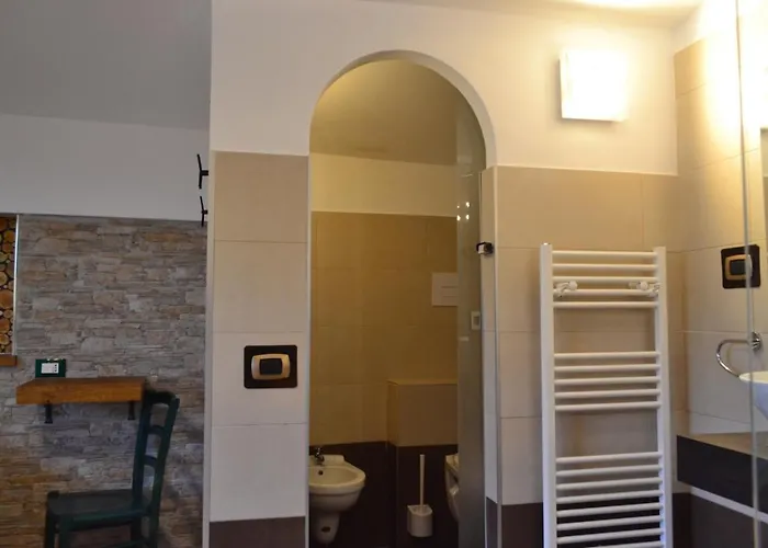 Costa Del Gallo Oda ve Kahvaltı Pacentro