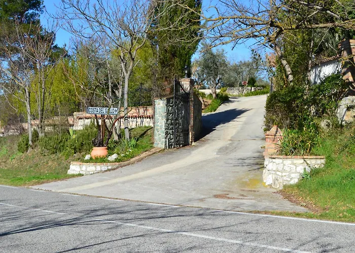 Oda ve Kahvaltı Costa Del Gallo