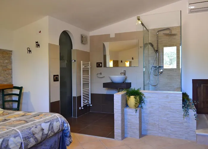 Costa Del Gallo Oda ve Kahvaltı Pacentro