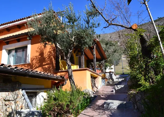 Oda ve Kahvaltı Costa Del Gallo 4*