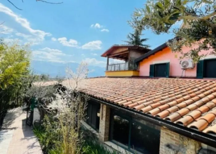 Oda ve Kahvaltı Costa Del Gallo Pacentro