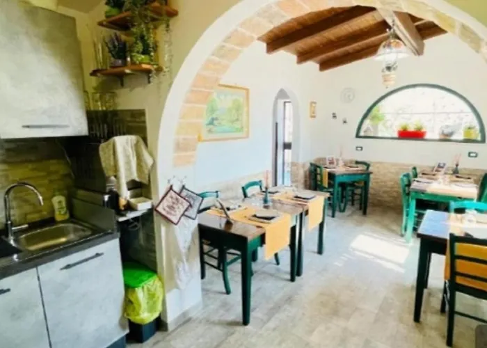 Costa Del Gallo Oda ve Kahvaltı 4*